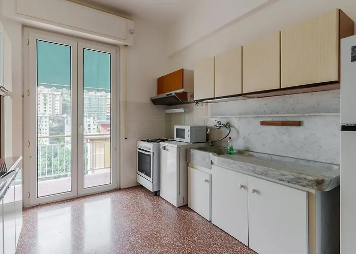 Apartman Guesthost - Discover Bright Genova