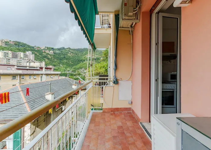 Guesthost - Discover Bright Genova